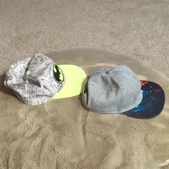 Kids one size fits most batman hats - Picture 2 of 6